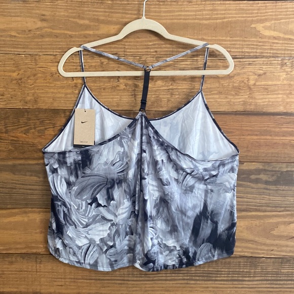 Nike Tank Top - Picture 5 of 8